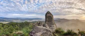 Nascer do Sol na trilha do Pico da Pedra com vista para Balneário Camboriú - Janeiro de 2020